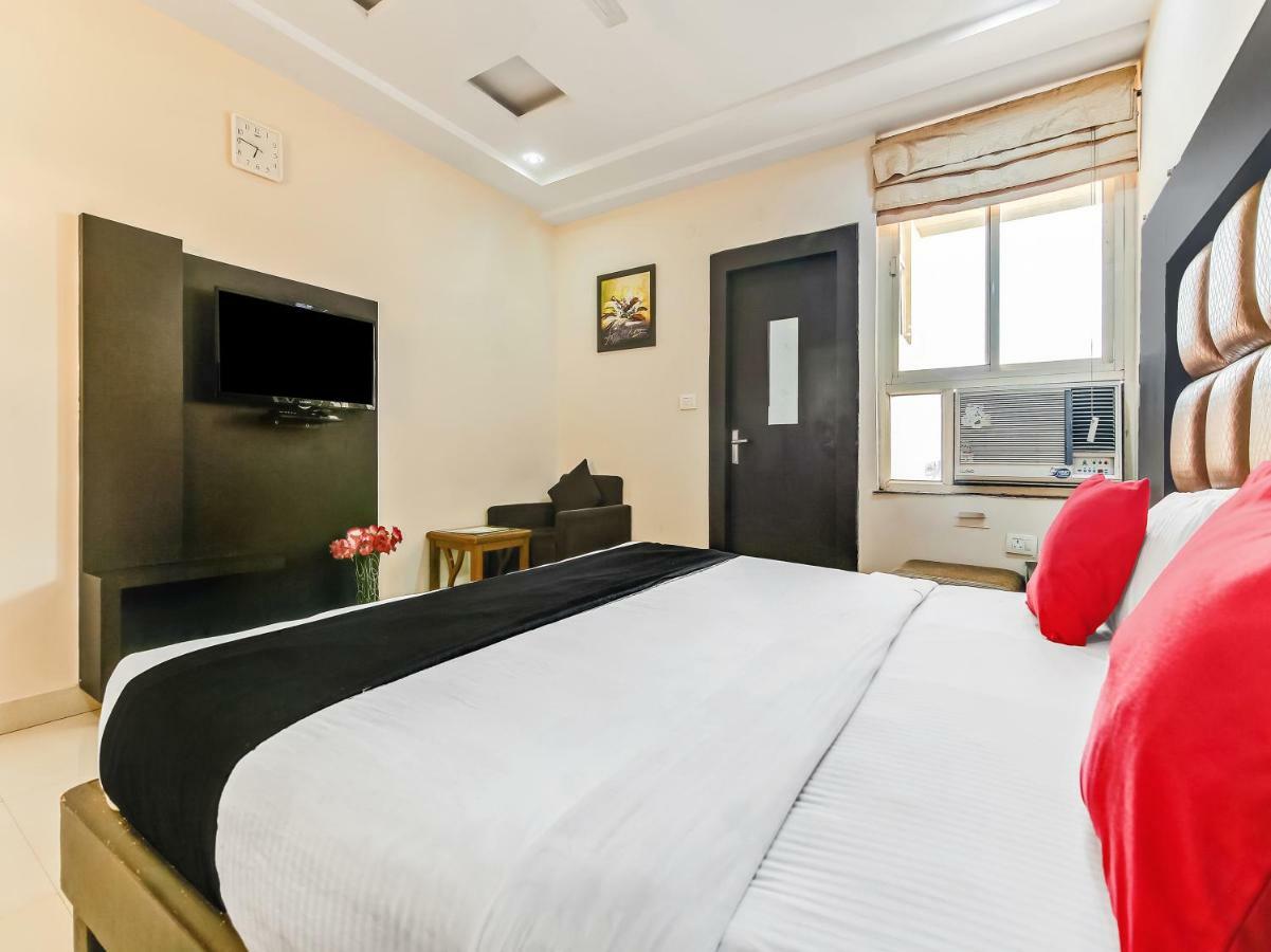 Capital O 32619 Hotel Sugar Palm กวาลิออร์ ภายนอก รูปภาพ