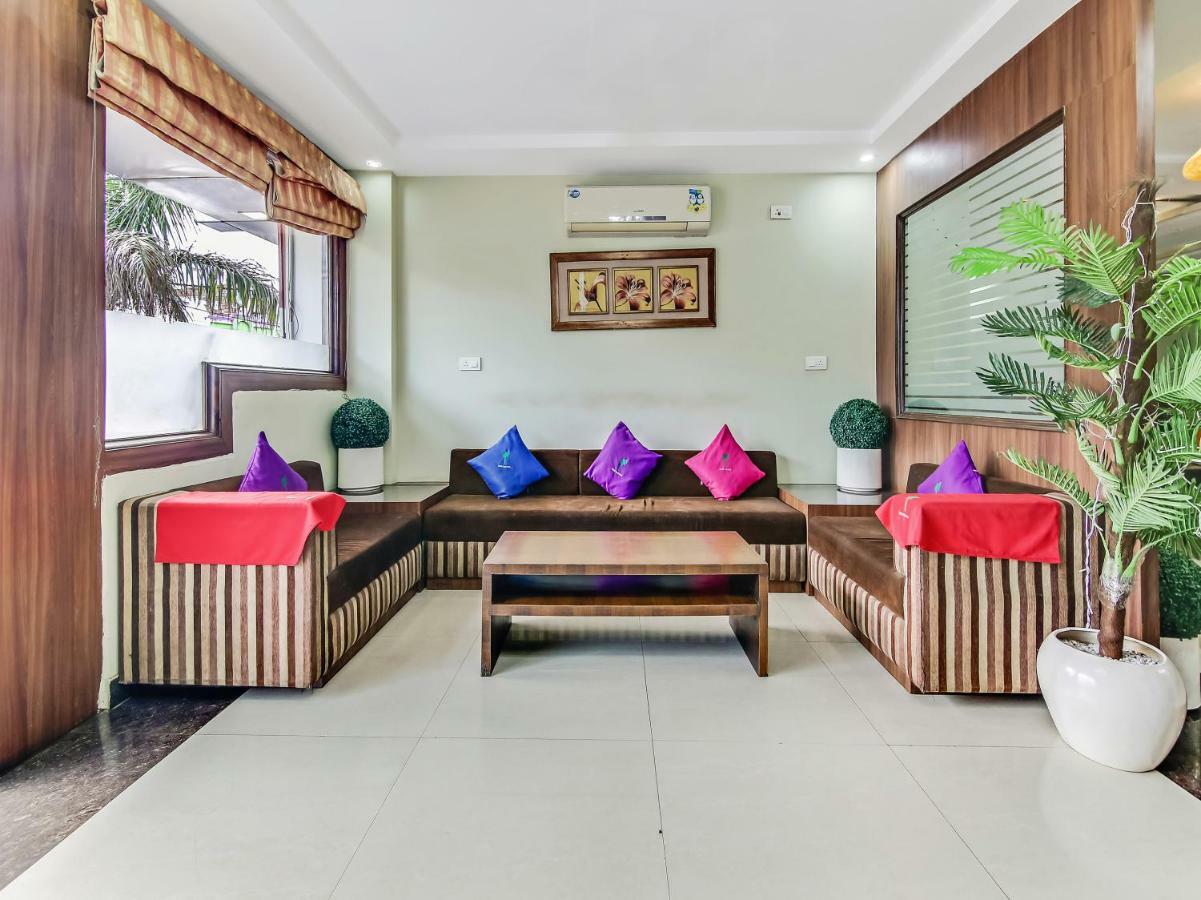Capital O 32619 Hotel Sugar Palm กวาลิออร์ ภายนอก รูปภาพ