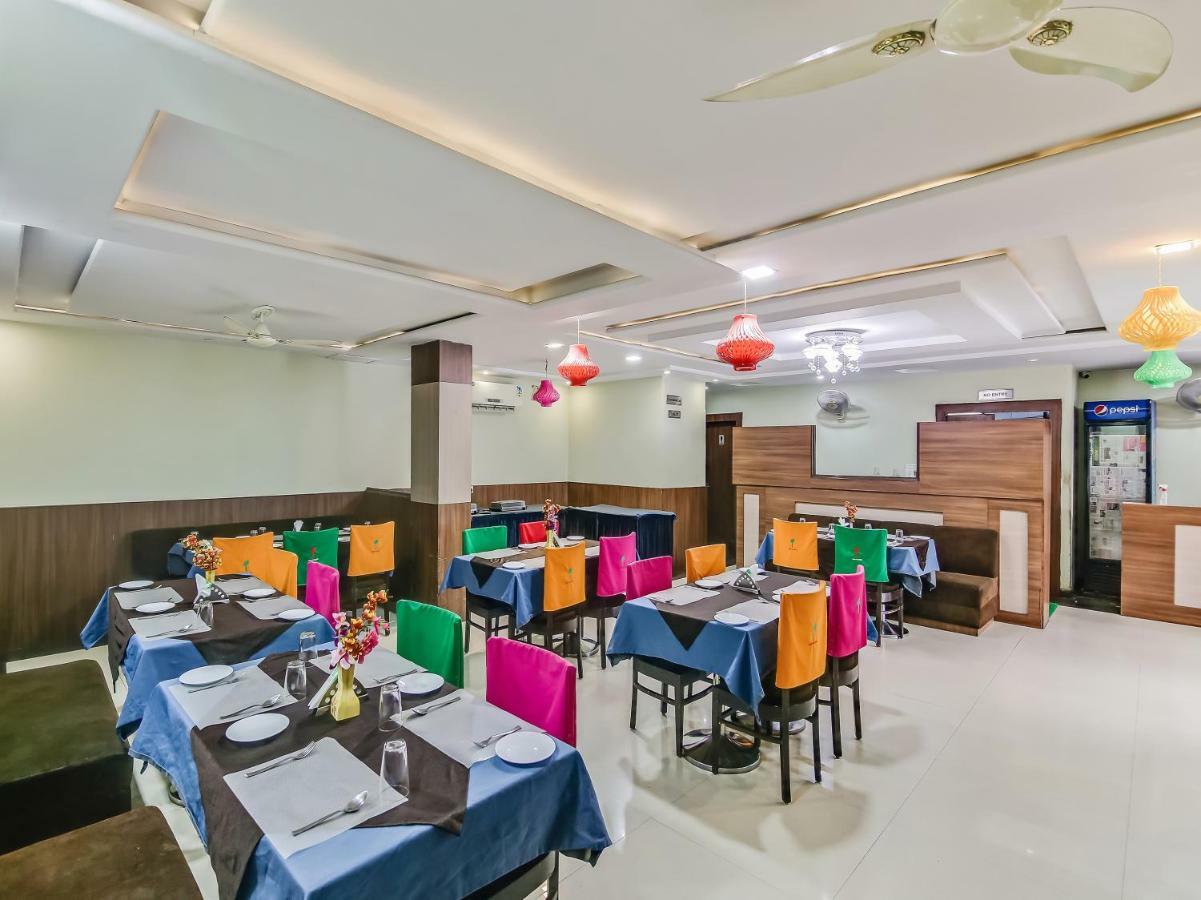 Capital O 32619 Hotel Sugar Palm กวาลิออร์ ภายนอก รูปภาพ